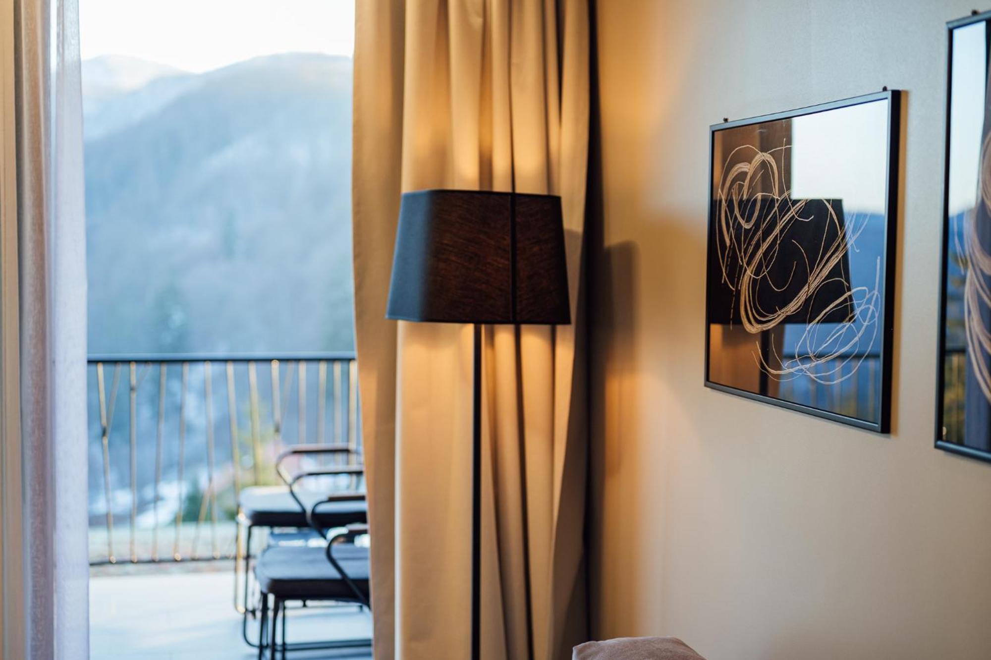 Balvanyos Resort - Peakture Hotel & Grand Hotel Balvanyos Bagian luar foto