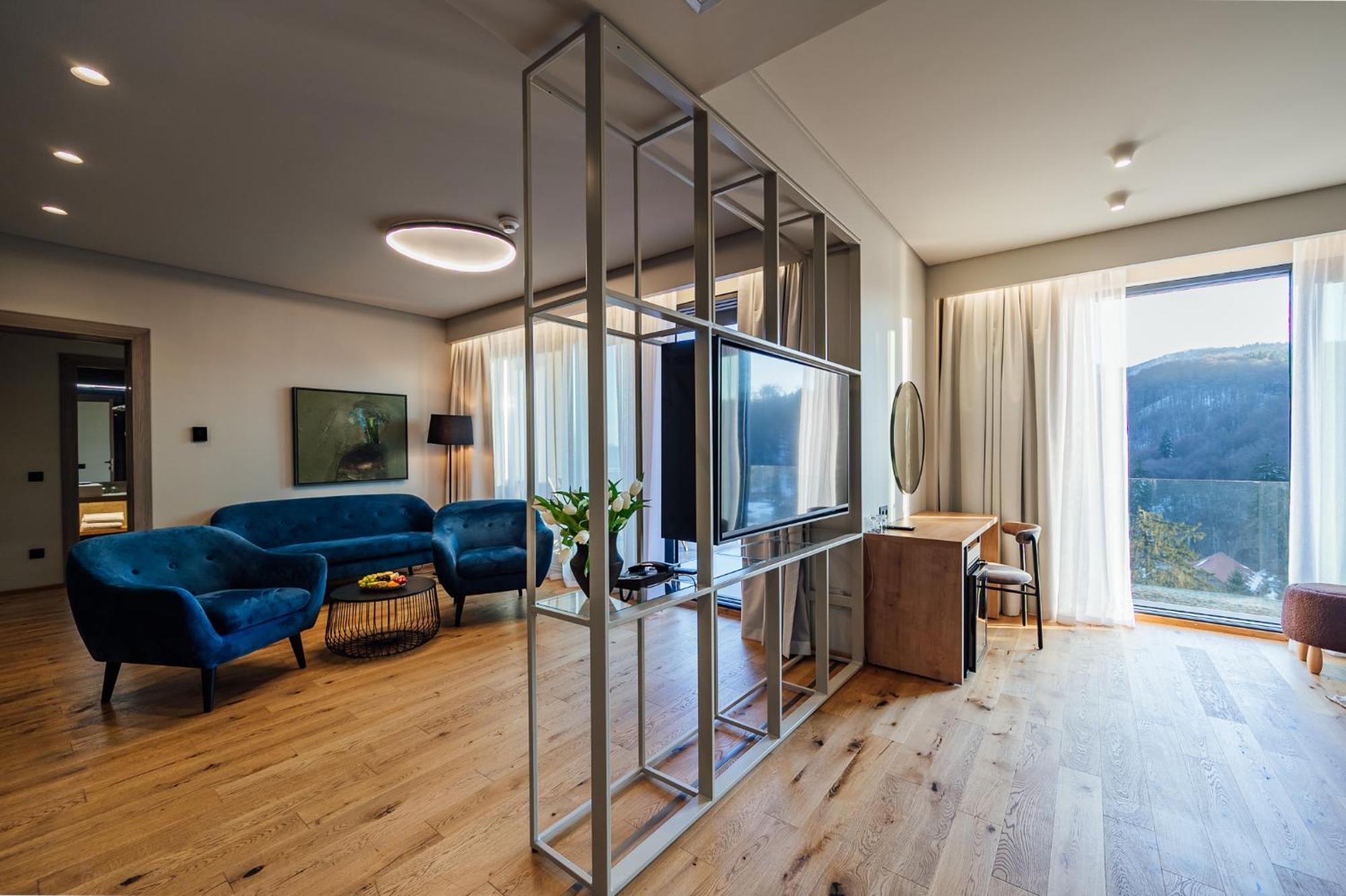 Balvanyos Resort - Peakture Hotel & Grand Hotel Balvanyos Bagian luar foto