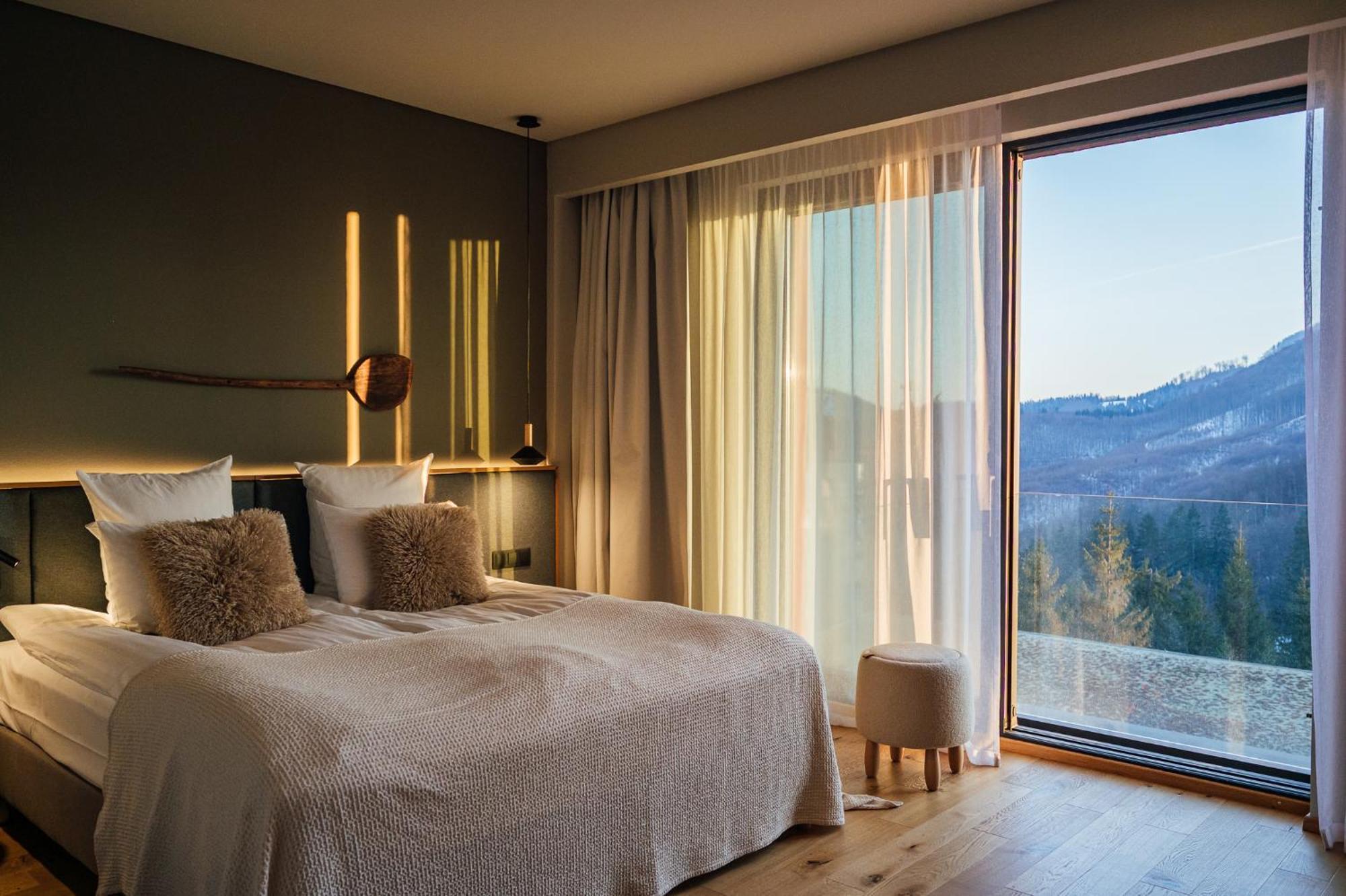 Balvanyos Resort - Peakture Hotel & Grand Hotel Balvanyos Bagian luar foto